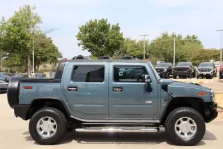 2005 HUMMER H2