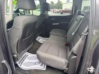 Chevrolet Silverado 3500HD 2015 4x4 LT 4dr Crew Cab SRW