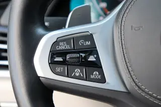 2022 BMW X6