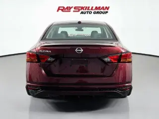 Nissan Altima 2025 2.5 SV 4dr Sedán