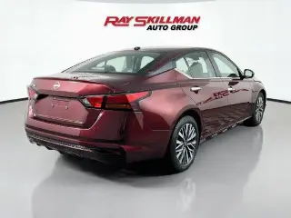 Nissan Altima 2025 2.5 SV 4dr Sedán