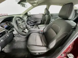 Nissan Altima 2025 2.5 SV 4dr Sedán