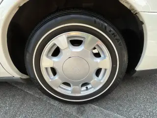 Cadillac DeVille 2000 4dr Sedán