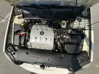 Cadillac DeVille 2000 4dr Sedán