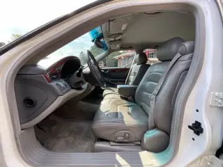 Cadillac DeVille 2000 4dr Sedán
