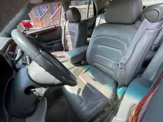 Cadillac DeVille 2000 4dr Sedán
