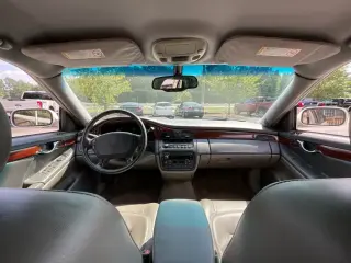 Cadillac DeVille 2000 4dr Sedán