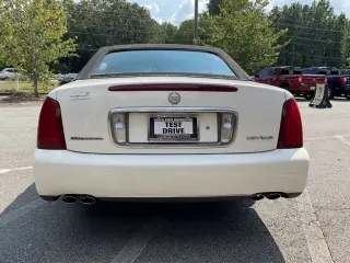 Cadillac DeVille 2000 4dr Sedán
