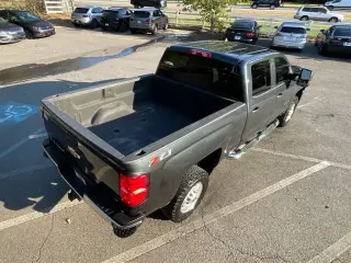 Chevrolet Silverado 2500HD 2018 4x4 LT 4dr Crew Cab SB