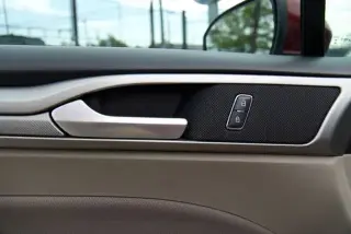 Ford Fusion Hybrid 2019 SE 4dr Sedán
