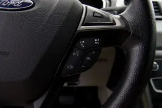 Ford Fusion Hybrid 2019 SE 4dr Sedán