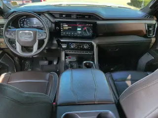 GMC Sierra 1500 2023 4x4 Denali 4dr Crew Cab 5.8 ft. SB