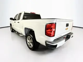 Chevrolet Silverado 1500 2018 4x2 Custom 4d Doble Cabina 6.5 ft. SB