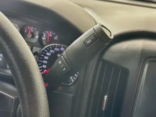 Chevrolet Silverado 1500 2018 4x2 Custom 4d Doble Cabina 6.5 ft. SB