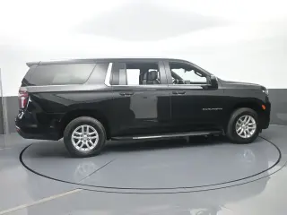 Chevrolet Suburban 2024 4x2 LT SUV de 4 puertas
