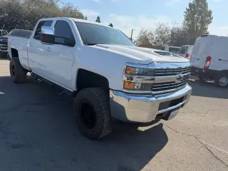 Chevrolet Silverado 2500HD 2018 4x4 LT 4dr Crew Cab SB