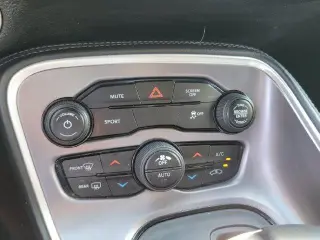 Dodge Challenger 2019 SXT 2dr Coupe