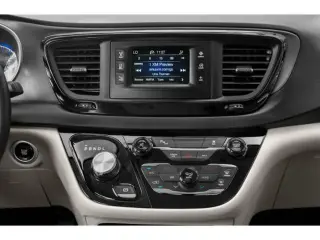 Chrysler Pacifica 2019 Touring L 4dr Mini-Van