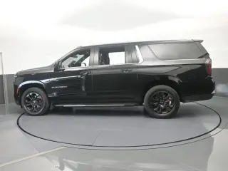 Chevrolet Suburban 2025 4x2 LS 4dr SUV