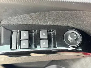 Chevrolet Sonic 2020 LT 4dr Hatchback