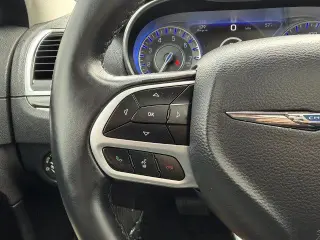 Chrysler 300 2017 Limited 4dr Sedán