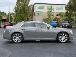 Chrysler 300 2017 Limited 4dr Sedán