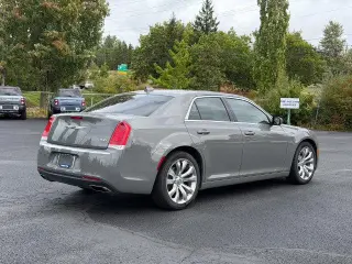 Chrysler 300 2017 Limited 4dr Sedán