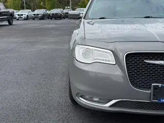 Chrysler 300 2017 Limited 4dr Sedán