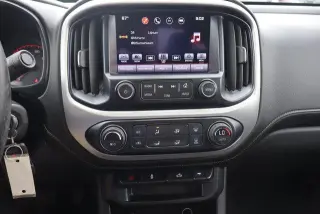 GMC Canyon 2016 4x2 SLE 4dr Crew Cab 5 ft. SB