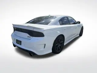 Dodge Charger 2017 R/T Scat Pack 4dr Sedán
