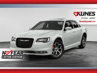 Chrysler 300 2018 S 4dr Sedán