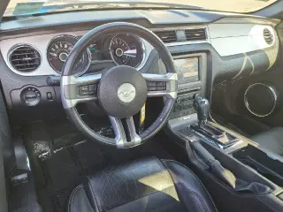 Ford Mustang 2014 GT Premium 2d Fastback