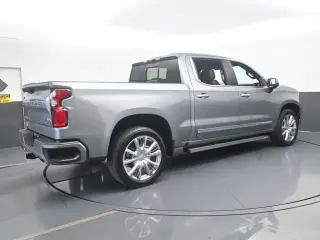 Chevrolet Silverado 1500 2024 4x4 High Country 4dr Crew Cab 5.8 ft. SB