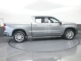 Chevrolet Silverado 1500 2024 4x4 High Country 4dr Crew Cab 5.8 ft. SB