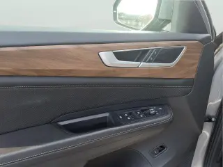 Volkswagen Atlas 2025 AWD SE 4Motion SUV de 4 puertas con Tecnología
