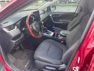 Toyota RAV4 2023 LE 4dr SUV