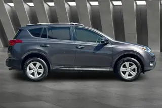 Toyota RAV4 2013 XLE 4dr SUV