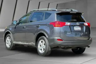 Toyota RAV4 2013 XLE 4dr SUV