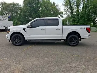 Ford F-150 2024 4x4 XLT 4dr SuperCrew 5.5 ft. SB