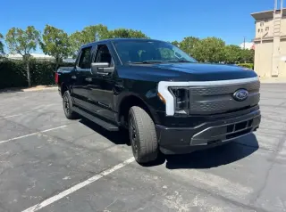 Ford F-150 Lightning 2023 AWD XLT 4dr SuperCrew 5.5 ft. SB