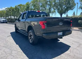 Ford F-150 Lightning 2023 AWD XLT 4dr SuperCrew 5.5 ft. SB