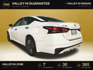 Nissan Altima 2023 2.5 SV Sedán 4 puertas