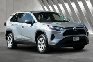 Toyota RAV4 2023 AWD LE 4dr SUV