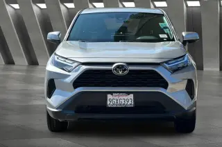 Toyota RAV4 2023 AWD LE 4dr SUV