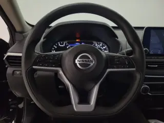 Nissan Altima 2021 2.5 SV 4dr Sedán
