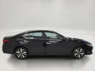 Nissan Altima 2021 2.5 SV 4dr Sedán