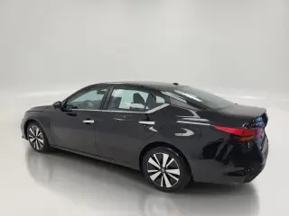Nissan Altima 2021 2.5 SV 4dr Sedán