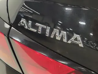 Nissan Altima 2021 2.5 SV 4dr Sedán