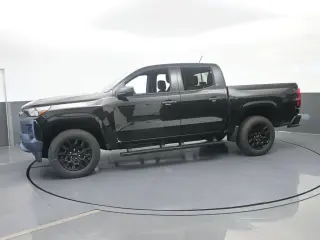 Chevrolet Colorado 2026 4x2 Work Truck 4dr Crew Cab 5 ft. SB