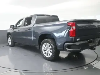 Chevrolet Silverado 1500 Limited 2022 4x4 Custom 4dr Crew Cab 5.8 ft. SB